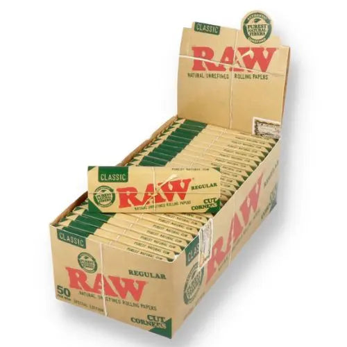 50 Raw Classic Green Regular Corner Cut Rolling Papers In UK
